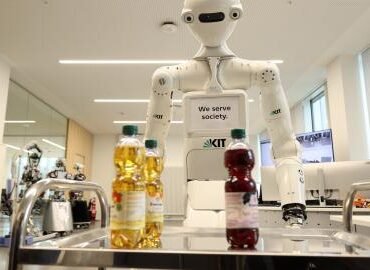 KI-basierter Roboter bei einer Demonstration zu Physical AI in Europa