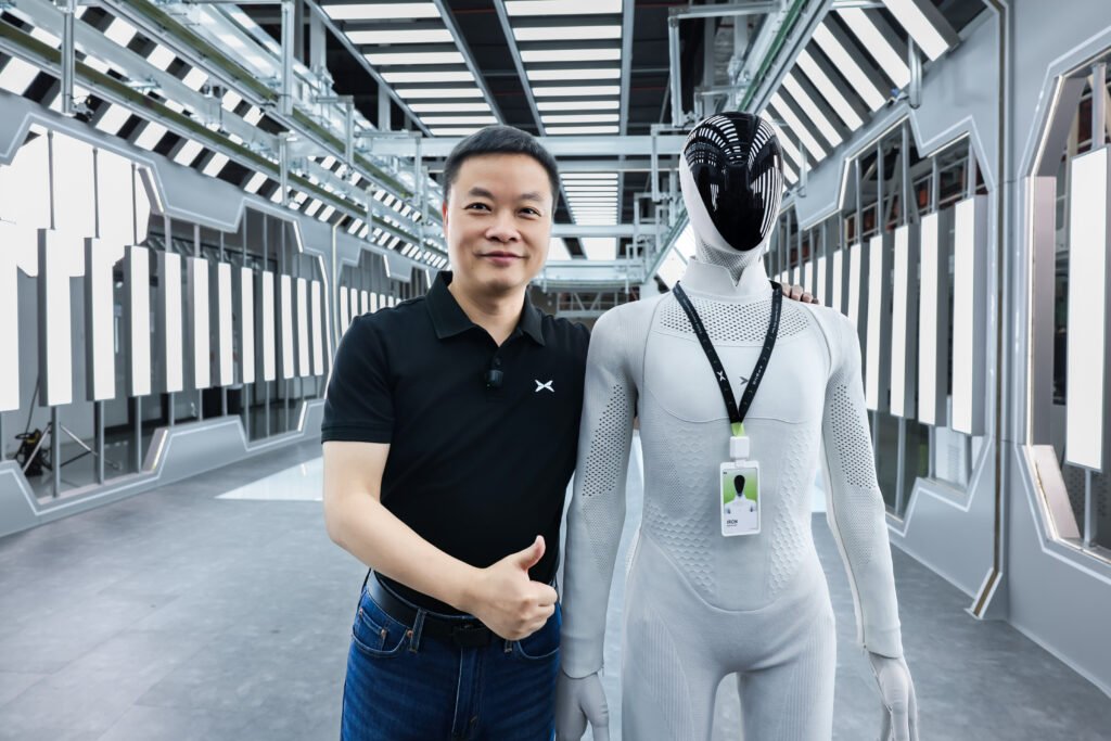 XPENG hat eine eigene Produktionslinie für den humanoiden Roboter IRON in Betrieb genommen. Bild: XPENG