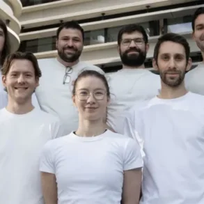 Das Team von Enact Intelligence in Zürich entwickelt Roboter mit integrierter Kraftwahrnehmung und Physical AI.