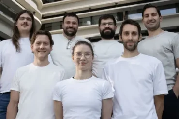 Das Team von Enact Intelligence in Zürich entwickelt Roboter mit integrierter Kraftwahrnehmung und Physical AI.